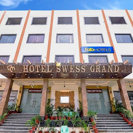 Fabhotel Swess Grand Агра Екстер'єр фото