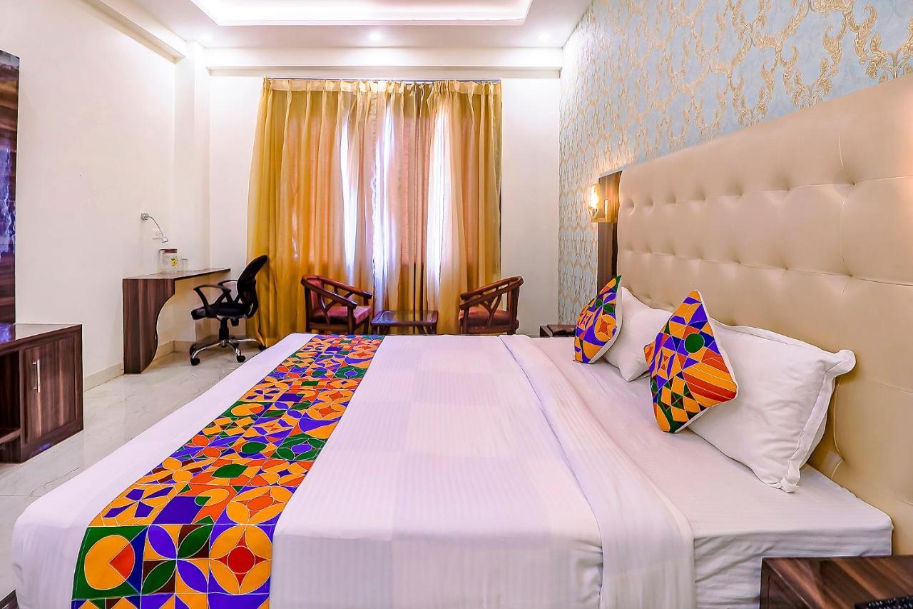 Fabhotel Swess Grand Агра Екстер'єр фото