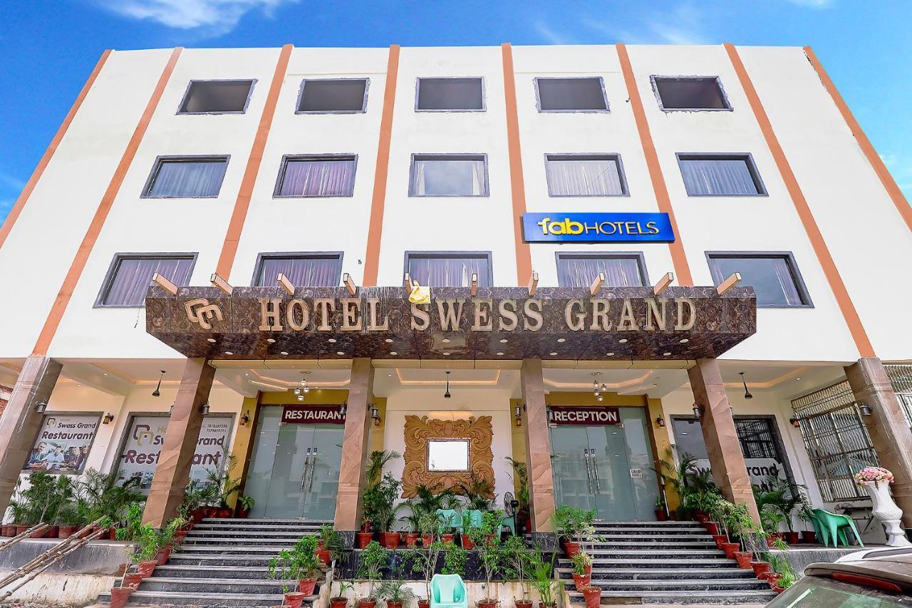 Fabhotel Swess Grand Агра Екстер'єр фото