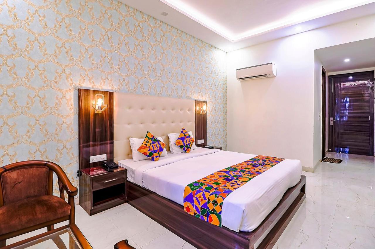 Fabhotel Swess Grand Агра Екстер'єр фото