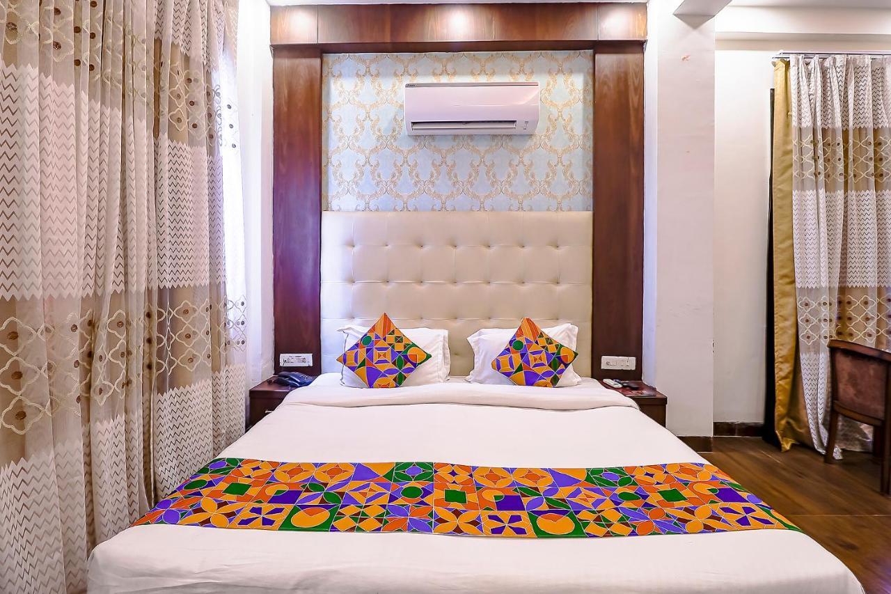 Fabhotel Swess Grand Агра Екстер'єр фото