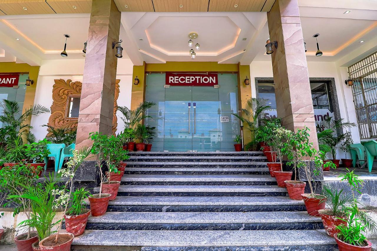 Fabhotel Swess Grand Агра Екстер'єр фото