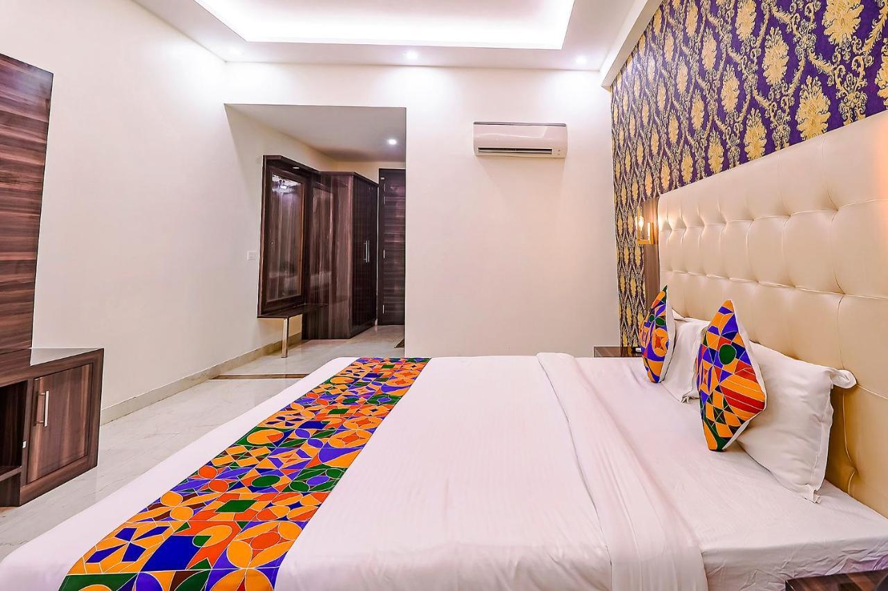 Fabhotel Swess Grand Агра Екстер'єр фото